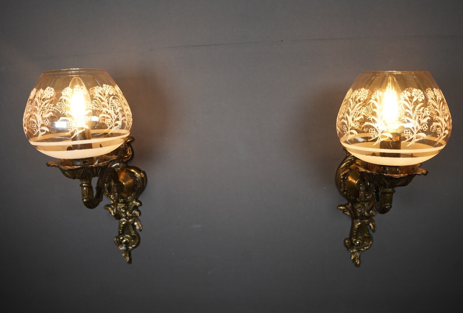 Rare VINTAGE VICTORIAN ORNATE WALL Crystal Globes Wired Pair of SCONCES applique